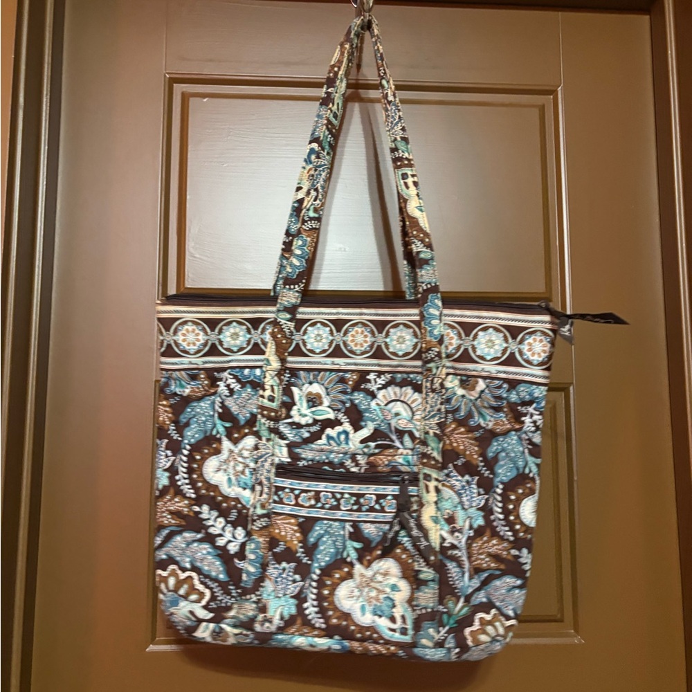 Vera Bradley Brown Teal Cream Floral Quilted Tote🩵